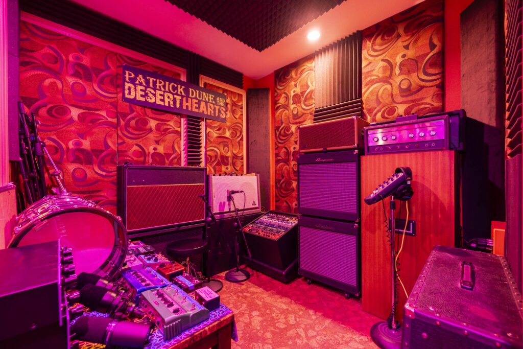 The DuneTunes Guitar Room.